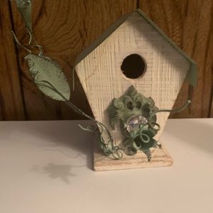 Birdhouse decoration
